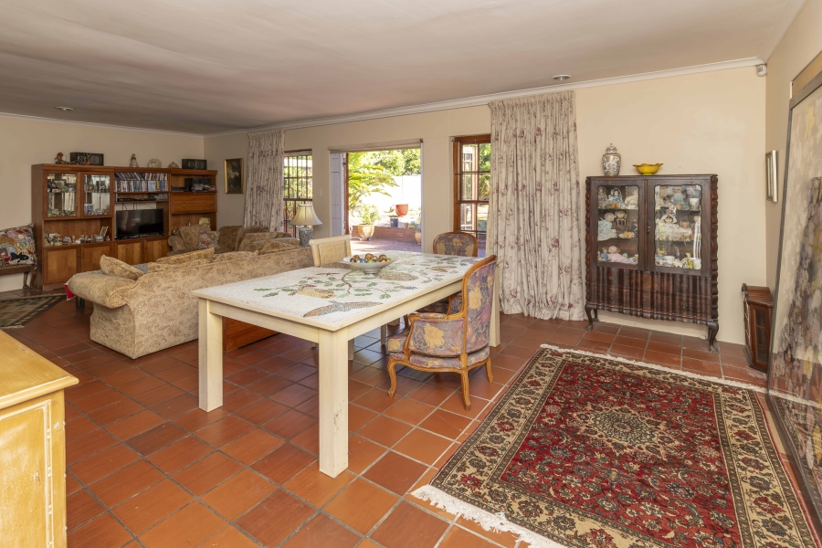 3 Bedroom Property for Sale in Claremont Western Cape